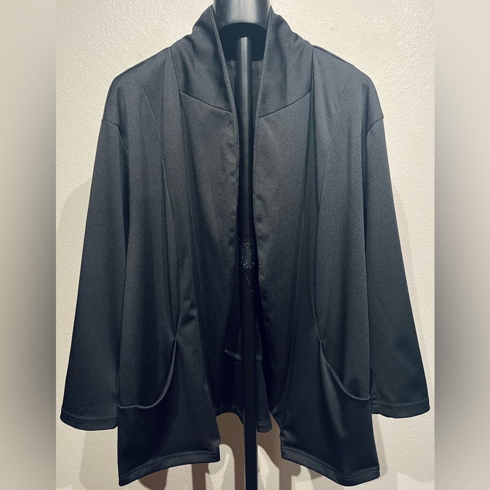Black Open-front Blazer with Pockets - Size M (Women’s)